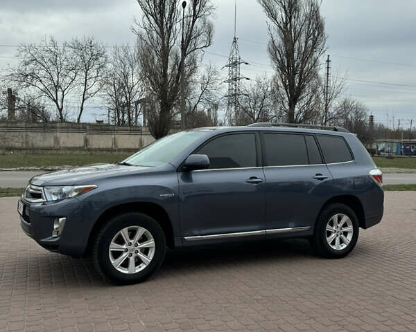 Синій Тойота Хайлендер, об'ємом двигуна 3.46 л та пробігом 258 тис. км за 16999 $, фото 2 на Automoto.ua