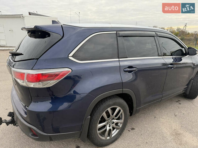 Синій Тойота Хайлендер, об'ємом двигуна 3.46 л та пробігом 235 тис. км за 23500 $, фото 12 на Automoto.ua