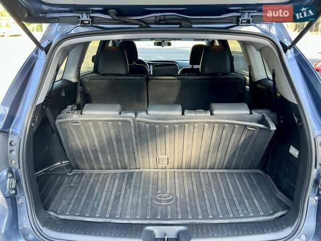 Синий Тойота Хайлендер, объемом двигателя 3.55 л и пробегом 127 тыс. км за 20700 $, фото 28 на Automoto.ua