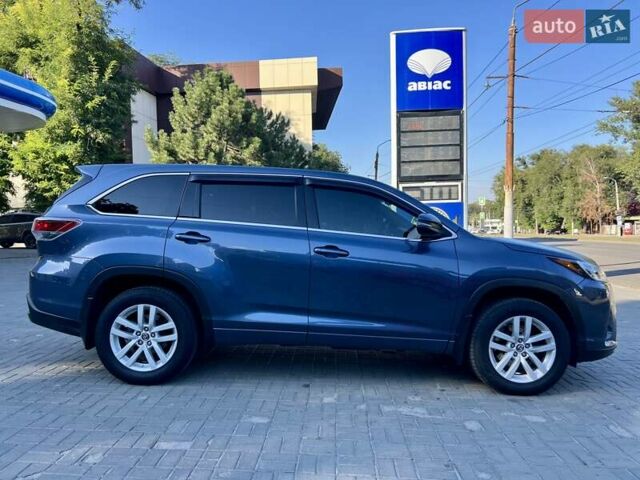 Синий Тойота Хайлендер, объемом двигателя 3.55 л и пробегом 127 тыс. км за 20700 $, фото 9 на Automoto.ua