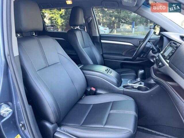 Синий Тойота Хайлендер, объемом двигателя 3.55 л и пробегом 127 тыс. км за 20700 $, фото 38 на Automoto.ua