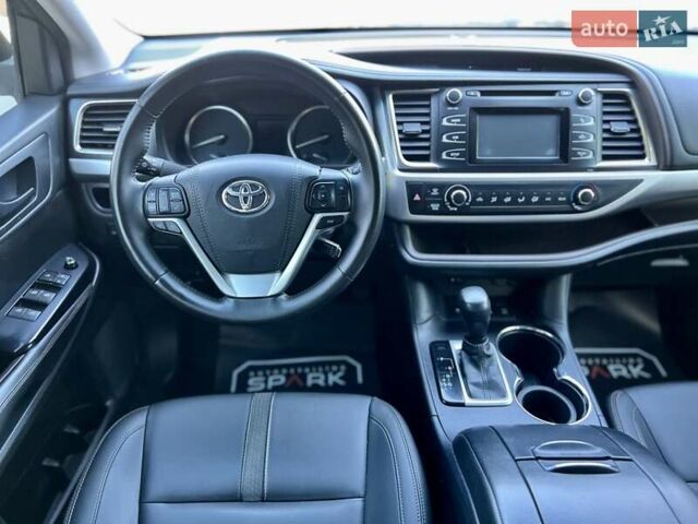 Синий Тойота Хайлендер, объемом двигателя 3.55 л и пробегом 127 тыс. км за 20700 $, фото 35 на Automoto.ua