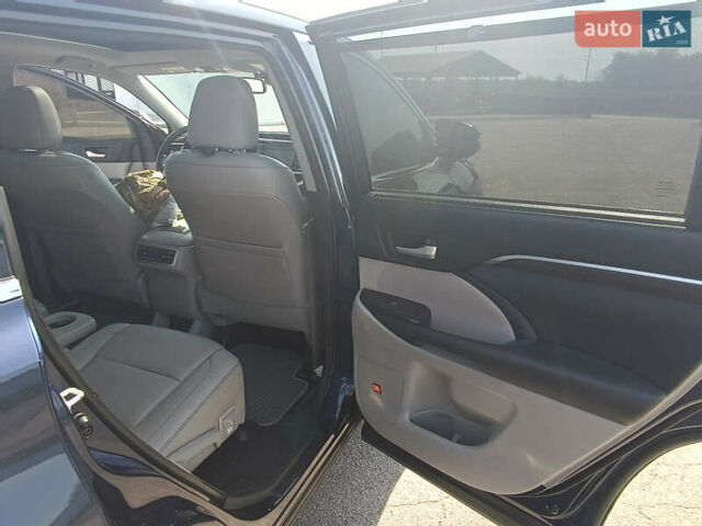 Синій Тойота Хайлендер, об'ємом двигуна 3.46 л та пробігом 235 тис. км за 23500 $, фото 39 на Automoto.ua