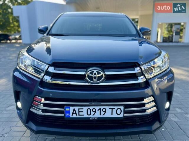 Синий Тойота Хайлендер, объемом двигателя 3.55 л и пробегом 127 тыс. км за 20700 $, фото 12 на Automoto.ua