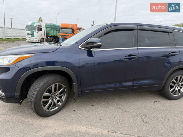Синій Тойота Хайлендер, об'ємом двигуна 3.46 л та пробігом 235 тис. км за 23500 $, фото 3 на Automoto.ua