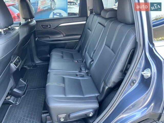 Синий Тойота Хайлендер, объемом двигателя 3.55 л и пробегом 127 тыс. км за 20700 $, фото 26 на Automoto.ua