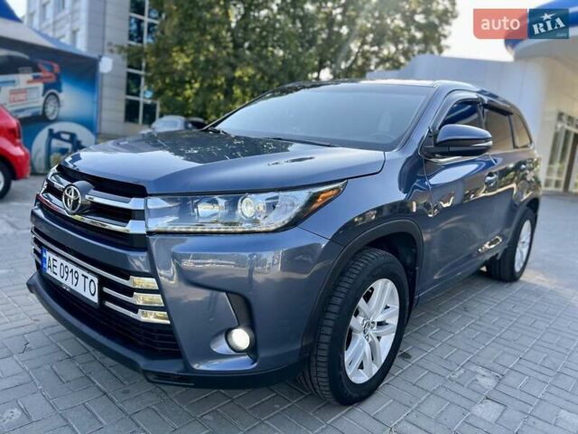 Синий Тойота Хайлендер, объемом двигателя 3.55 л и пробегом 127 тыс. км за 20700 $, фото 6 на Automoto.ua