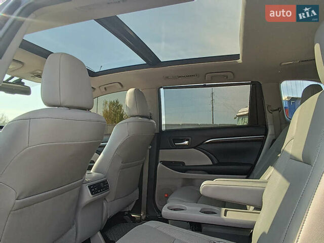 Синій Тойота Хайлендер, об'ємом двигуна 3.46 л та пробігом 235 тис. км за 23500 $, фото 36 на Automoto.ua