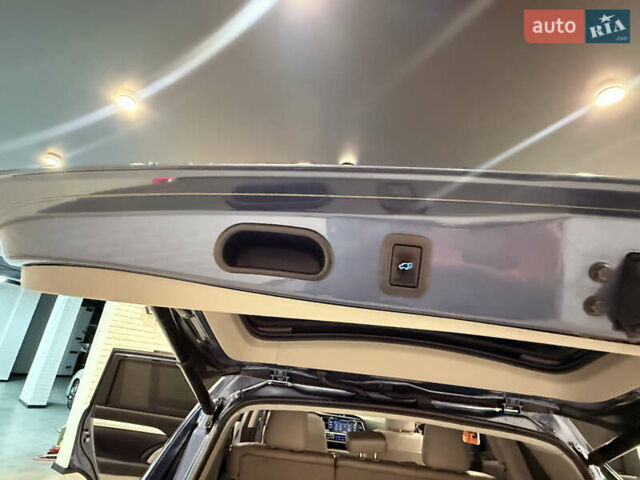 Синий Тойота Хайлендер, объемом двигателя 3.46 л и пробегом 77 тыс. км за 26000 $, фото 32 на Automoto.ua