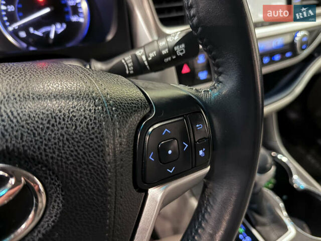 Синий Тойота Хайлендер, объемом двигателя 3.46 л и пробегом 77 тыс. км за 26000 $, фото 46 на Automoto.ua