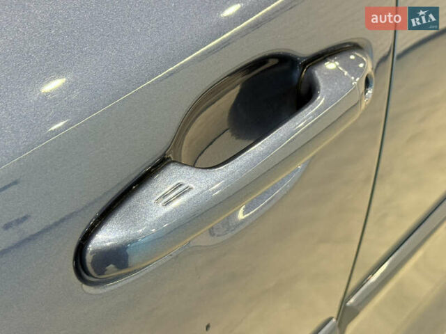 Синий Тойота Хайлендер, объемом двигателя 3.46 л и пробегом 77 тыс. км за 26000 $, фото 61 на Automoto.ua