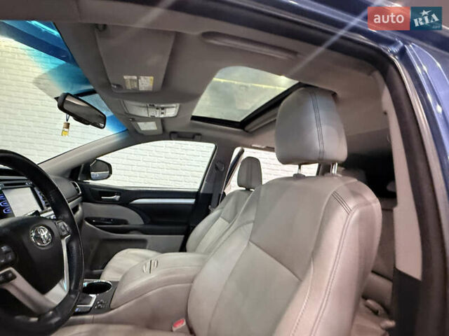 Синий Тойота Хайлендер, объемом двигателя 3.46 л и пробегом 77 тыс. км за 26000 $, фото 40 на Automoto.ua