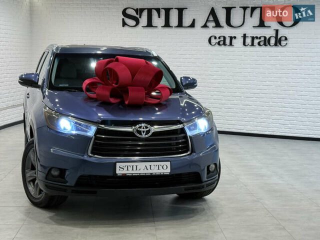 Синий Тойота Хайлендер, объемом двигателя 3.46 л и пробегом 77 тыс. км за 26000 $, фото 3 на Automoto.ua