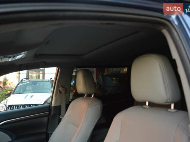 Синий Тойота Хайлендер, объемом двигателя 3.5 л и пробегом 101 тыс. км за 29900 $, фото 13 на Automoto.ua