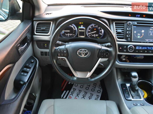 Синий Тойота Хайлендер, объемом двигателя 3.5 л и пробегом 101 тыс. км за 29900 $, фото 37 на Automoto.ua