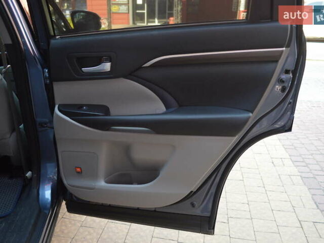 Синий Тойота Хайлендер, объемом двигателя 3.5 л и пробегом 101 тыс. км за 29900 $, фото 43 на Automoto.ua