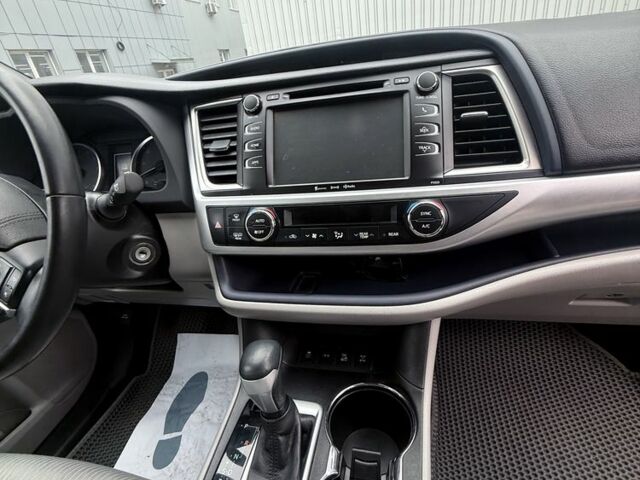 Тойота Хайлендер 2017 в Киеве на Automoto.ua Синий Тойота Хайлендер, объемом двигателя 3.5 л и пробегом 110 тыс. км за 24600 $, фото 7 на Automoto.ua