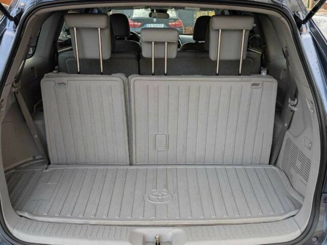 Синій Тойота Хайлендер, об'ємом двигуна 3.5 л та пробігом 189 тис. км за 23000 $, фото 5 на Automoto.ua