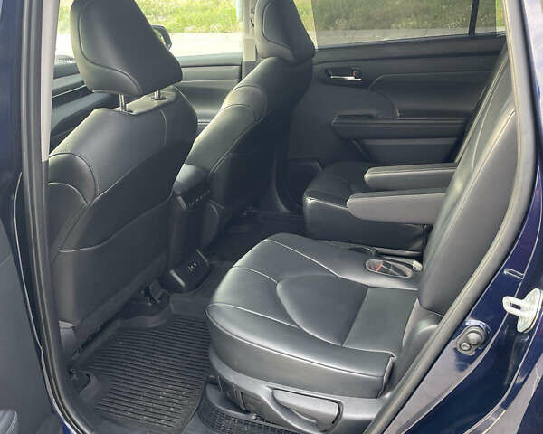 Тойота Хайлендер 2021 в Одессе на Automoto.ua Синий Тойота Хайлендер, объемом двигателя 2.49 л и пробегом 35 тыс. км за 45300 $, фото 7 на Automoto.ua