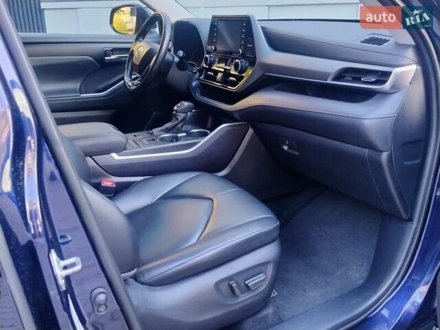 Тойота Хайлендер 2021 в Хмельницком на Automoto.ua Синий Тойота Хайлендер, объемом двигателя 2.49 л и пробегом 106 тыс. км за 35400 $, фото 21 на Automoto.ua