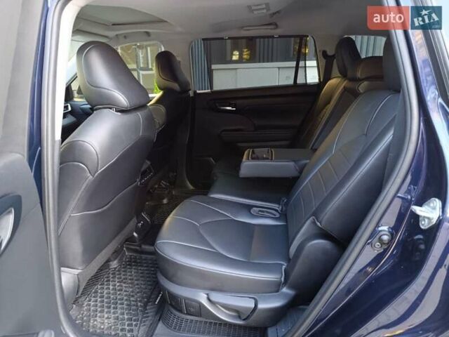 Тойота Хайлендер 2021 в Хмельницком на Automoto.ua Синий Тойота Хайлендер, объемом двигателя 2.49 л и пробегом 106 тыс. км за 35400 $, фото 19 на Automoto.ua