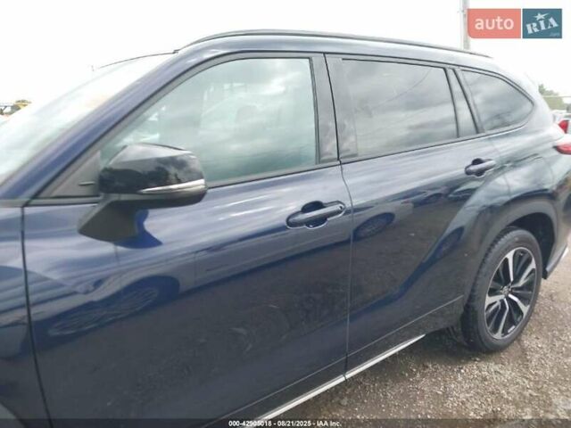 Синий Тойота Хайлендер, объемом двигателя 3.46 л и пробегом 37 тыс. км за 17000 $, фото 4 на Automoto.ua