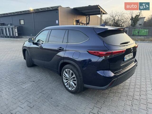 Синий Тойота Хайлендер, объемом двигателя 3.46 л и пробегом 60 тыс. км за 47300 $, фото 1 на Automoto.ua