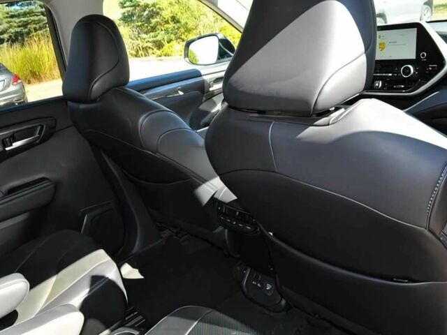 Синій Тойота Хайлендер, об'ємом двигуна 2.5 л та пробігом 12 тис. км за 19000 $, фото 12 на Automoto.ua