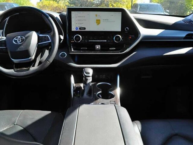 Синій Тойота Хайлендер, об'ємом двигуна 2.5 л та пробігом 12 тис. км за 19000 $, фото 9 на Automoto.ua