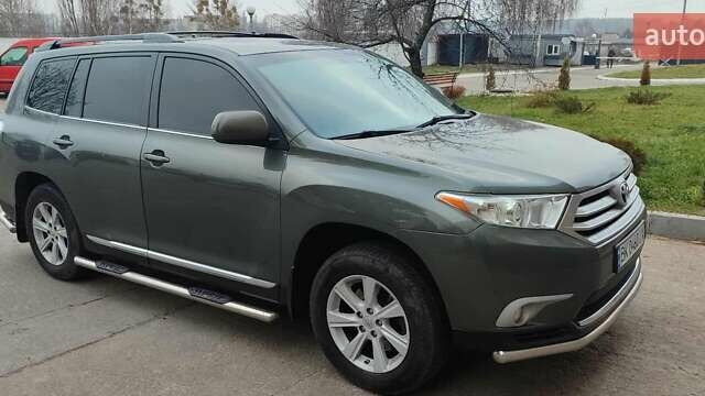 Зелений Тойота Хайлендер, об'ємом двигуна 3.46 л та пробігом 139 тис. км за 18600 $, фото 10 на Automoto.ua