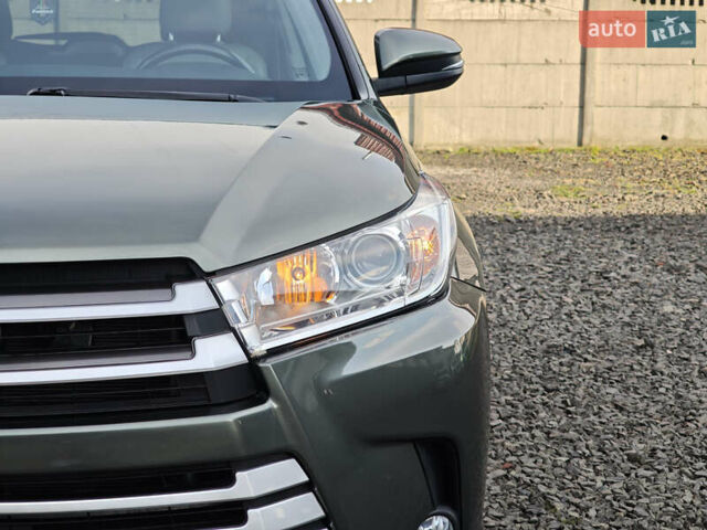 Зеленый Тойота Хайлендер, объемом двигателя 3.5 л и пробегом 123 тыс. км за 27999 $, фото 11 на Automoto.ua