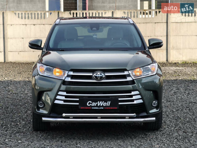 Зеленый Тойота Хайлендер, объемом двигателя 3.5 л и пробегом 123 тыс. км за 27999 $, фото 2 на Automoto.ua