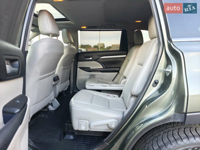 Зеленый Тойота Хайлендер, объемом двигателя 3.5 л и пробегом 123 тыс. км за 27999 $, фото 51 на Automoto.ua