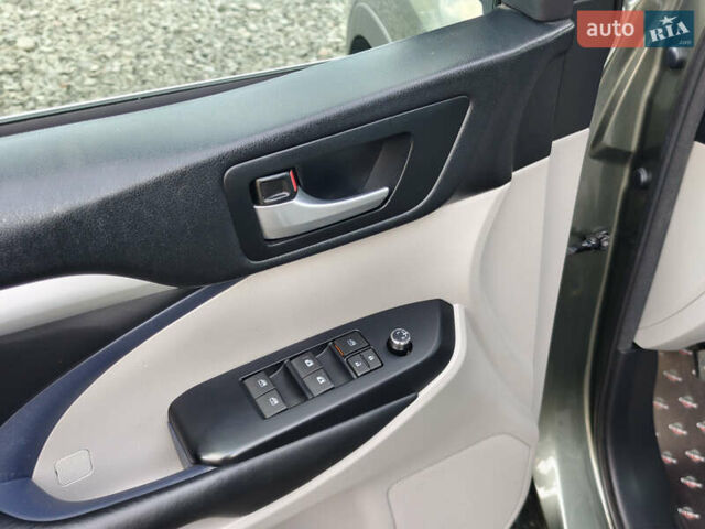 Зеленый Тойота Хайлендер, объемом двигателя 3.5 л и пробегом 123 тыс. км за 27999 $, фото 22 на Automoto.ua