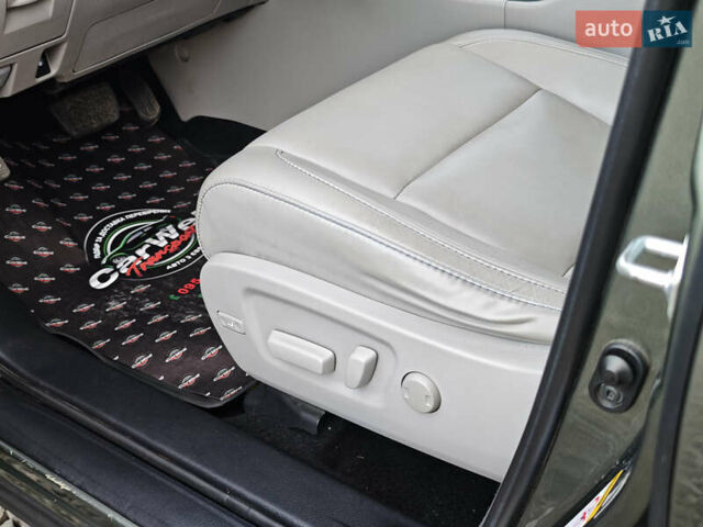 Зеленый Тойота Хайлендер, объемом двигателя 3.5 л и пробегом 123 тыс. км за 27999 $, фото 25 на Automoto.ua