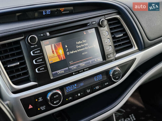 Зеленый Тойота Хайлендер, объемом двигателя 3.5 л и пробегом 123 тыс. км за 27999 $, фото 37 на Automoto.ua