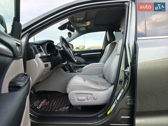 Зеленый Тойота Хайлендер, объемом двигателя 3.5 л и пробегом 123 тыс. км за 27999 $, фото 23 на Automoto.ua