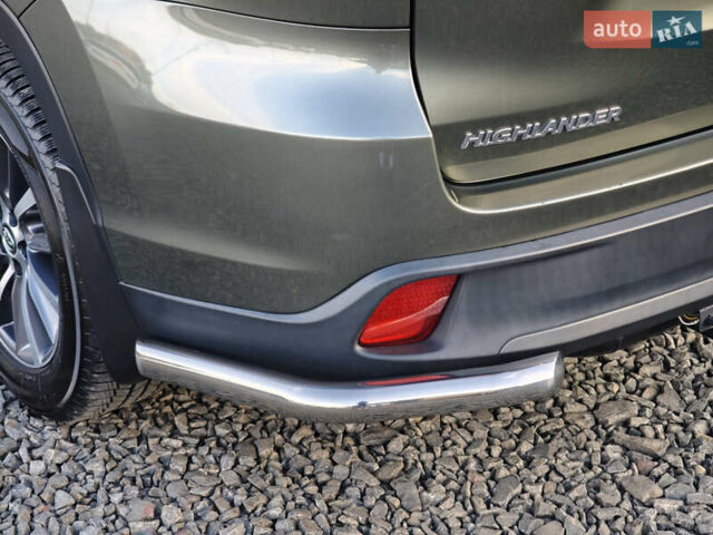 Зеленый Тойота Хайлендер, объемом двигателя 3.5 л и пробегом 123 тыс. км за 27999 $, фото 18 на Automoto.ua