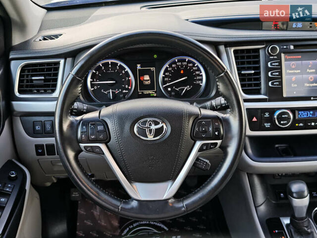 Зеленый Тойота Хайлендер, объемом двигателя 3.5 л и пробегом 123 тыс. км за 27999 $, фото 29 на Automoto.ua