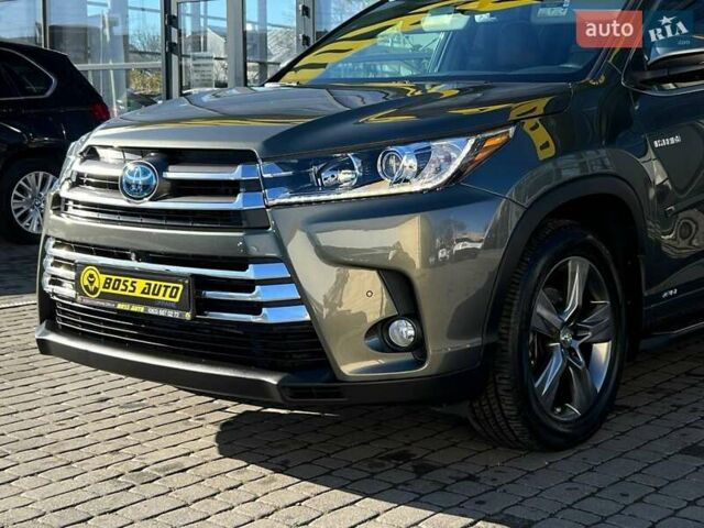 Зеленый Тойота Хайлендер, объемом двигателя 3.46 л и пробегом 46 тыс. км за 37000 $, фото 8 на Automoto.ua