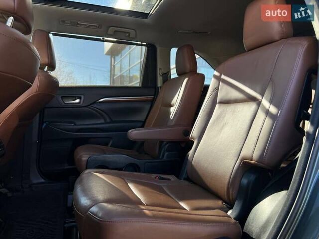 Зеленый Тойота Хайлендер, объемом двигателя 3.46 л и пробегом 46 тыс. км за 37000 $, фото 14 на Automoto.ua