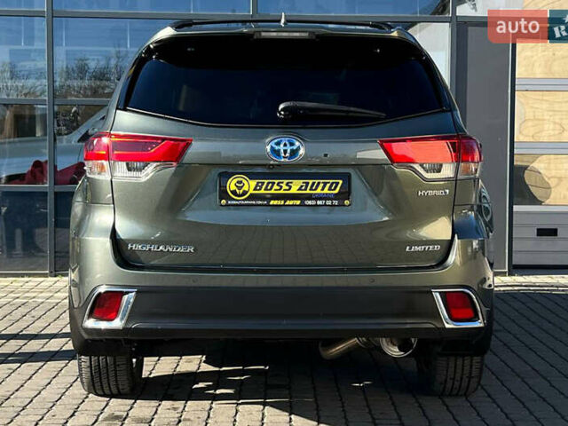 Зеленый Тойота Хайлендер, объемом двигателя 3.46 л и пробегом 46 тыс. км за 37000 $, фото 5 на Automoto.ua