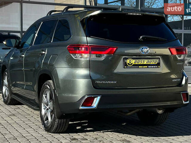 Зеленый Тойота Хайлендер, объемом двигателя 3.46 л и пробегом 46 тыс. км за 37000 $, фото 4 на Automoto.ua