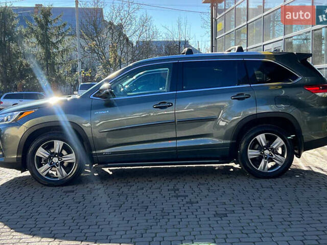 Зеленый Тойота Хайлендер, объемом двигателя 3.46 л и пробегом 46 тыс. км за 37000 $, фото 3 на Automoto.ua