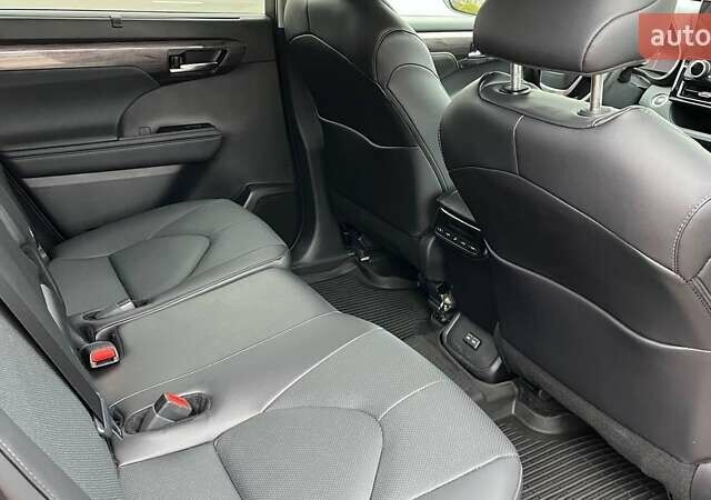 Зеленый Тойота Хайлендер, объемом двигателя 2.49 л и пробегом 2 тыс. км за 62700 $, фото 6 на Automoto.ua