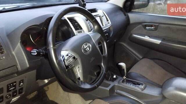 Тойота Хайлюкс 2012 в Андрушевке на Automoto.ua Белый Тойота Хайлюкс, объемом двигателя 3 л и пробегом 223 тыс. км за 20900 $, фото 22 на Automoto.ua