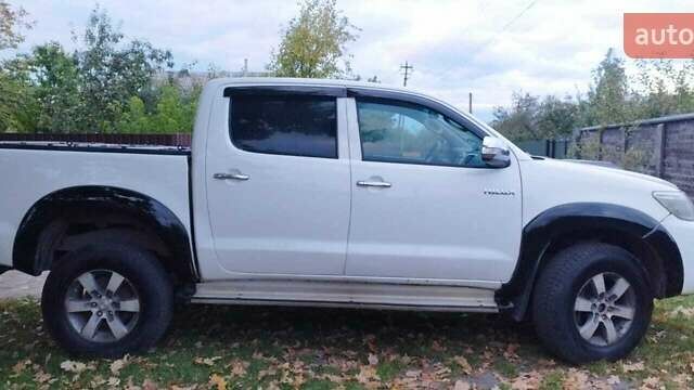 Тойота Хайлюкс 2012 в Андрушевке на Automoto.ua Белый Тойота Хайлюкс, объемом двигателя 3 л и пробегом 223 тыс. км за 20900 $, фото 3 на Automoto.ua