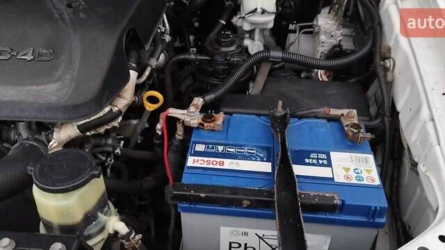 Тойота Хайлюкс 2012 в Андрушевке на Automoto.ua Белый Тойота Хайлюкс, объемом двигателя 3 л и пробегом 223 тыс. км за 20900 $, фото 17 на Automoto.ua