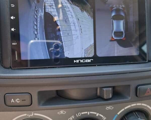 Белый Тойота Хайлюкс, объемом двигателя 2.5 л и пробегом 146 тыс. км за 25500 $, фото 35 на Automoto.ua