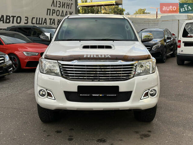 Тойота Хайлюкс 2013 в Одессе на Automoto.ua Белый Тойота Хайлюкс, объемом двигателя 3 л и пробегом 128 тыс. км за 25500 $, фото 6 на Automoto.ua